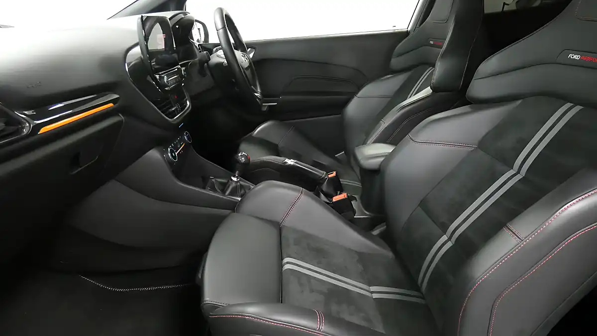Used 2019 Ford Fiesta ST-3 White - Interior and Exterior details 8
