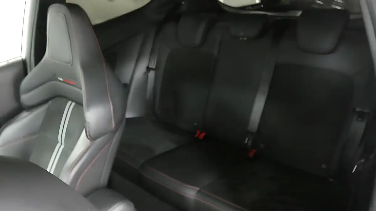Used 2019 Ford Fiesta ST-3 White - Interior and Exterior details 9