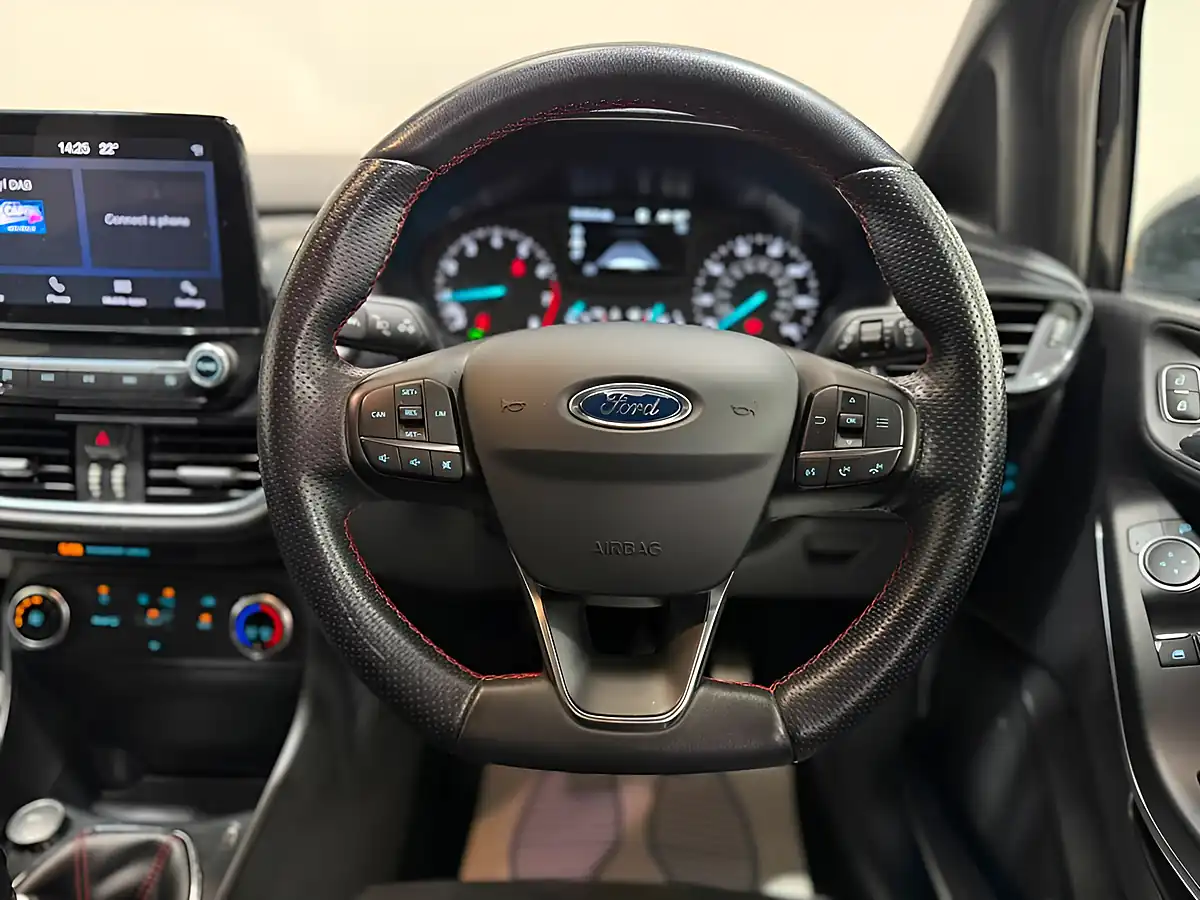 Used 2019 Ford Fiesta ST-Line Black - Interior and Exterior details 16