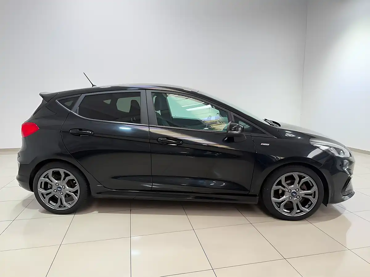 Used 2019 Ford Fiesta ST-Line Black - Interior and Exterior details 9