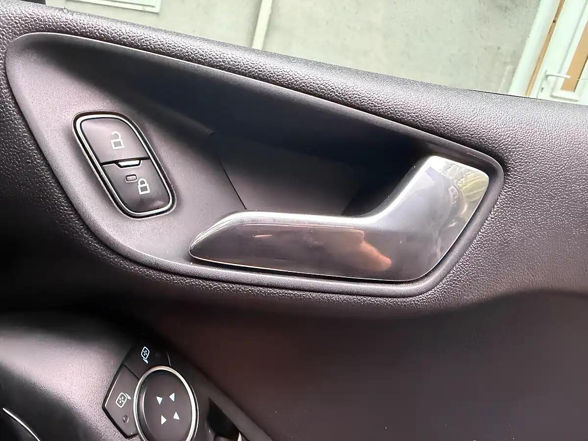 Used 2019 Ford Fiesta ST-Line Black - Interior and Exterior details 16