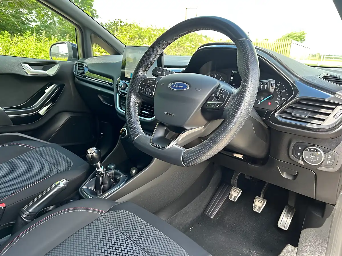 Used 2019 Ford Fiesta ST-Line Black - Interior and Exterior details 11