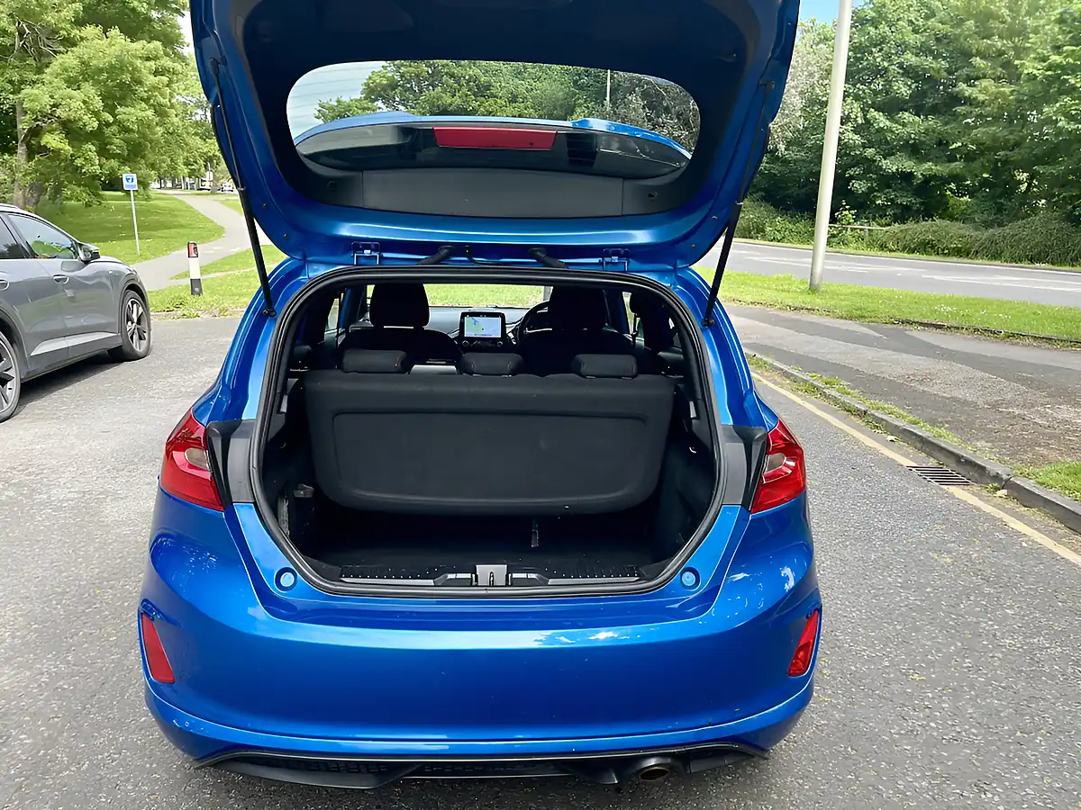Used 2019 Ford Fiesta ST-Line Blue - Interior and Exterior details 9
