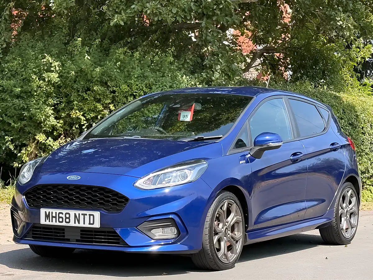 Used 2019 Ford Fiesta ST-Line Blue - Interior and Exterior details 3