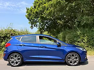 Used 2019 Ford Fiesta ST-Line Blue - Interior and Exterior details 5