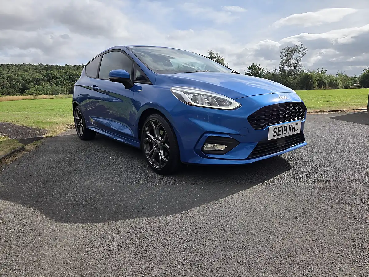 Used 2019 Ford Fiesta ST-Line Blue - Front View