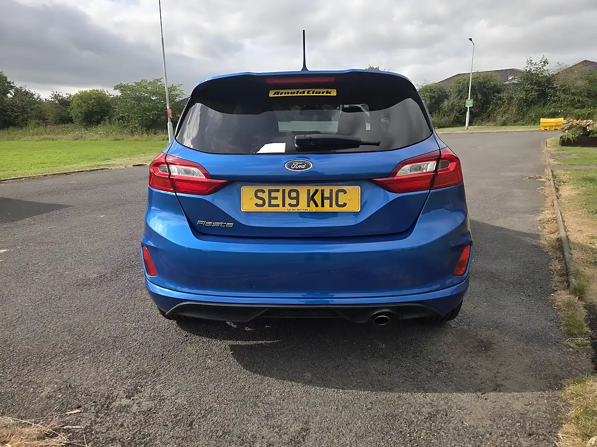 Used 2019 Ford Fiesta ST-Line Blue - Interior and Exterior details 10