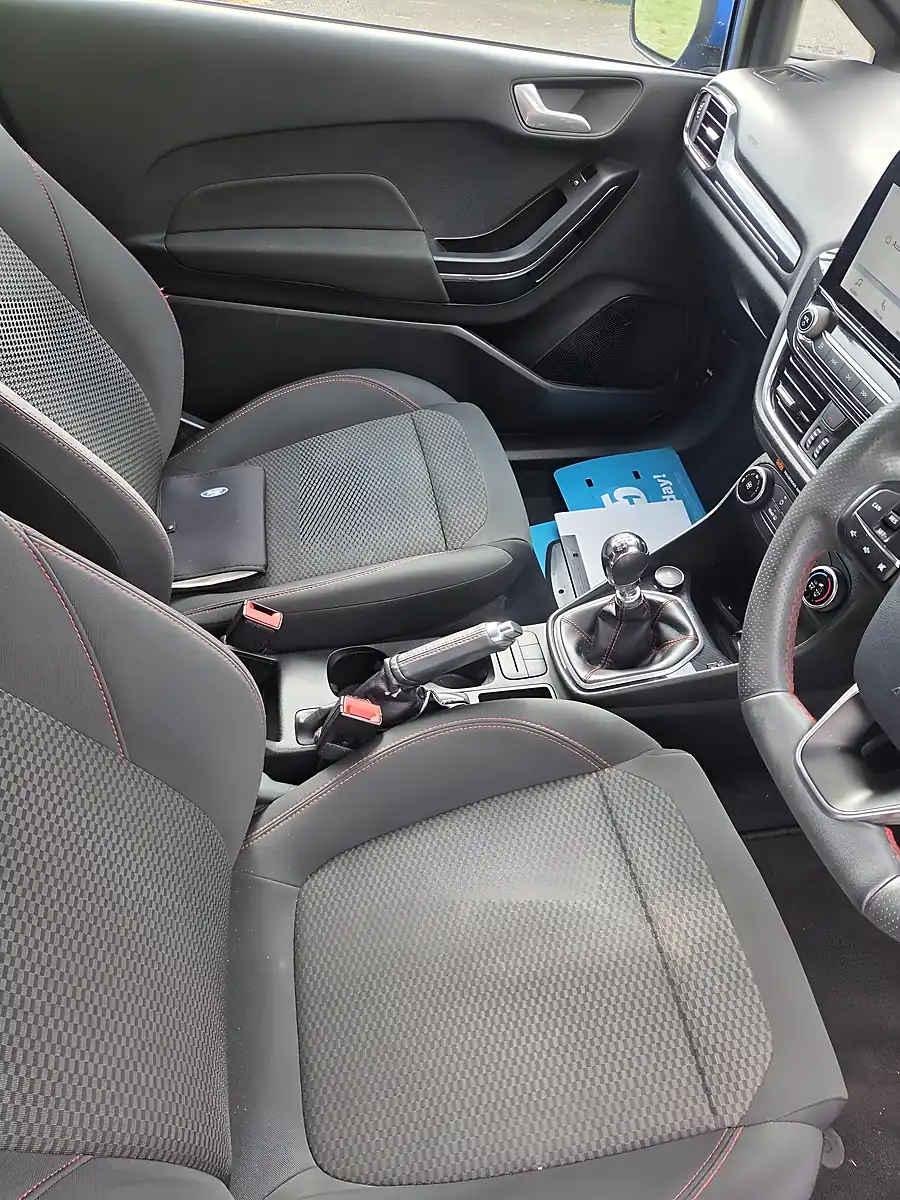 Used 2019 Ford Fiesta ST-Line Blue - Interior and Exterior details 11