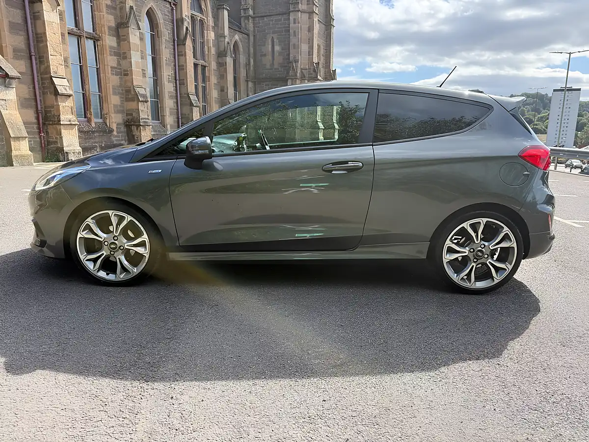 Used 2019 Ford Fiesta ST-Line Grey - Interior and Exterior details 7