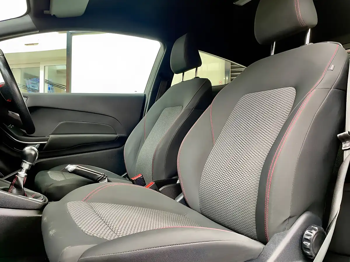 Used 2019 Ford Fiesta ST-Line Grey - Interior and Exterior details 17