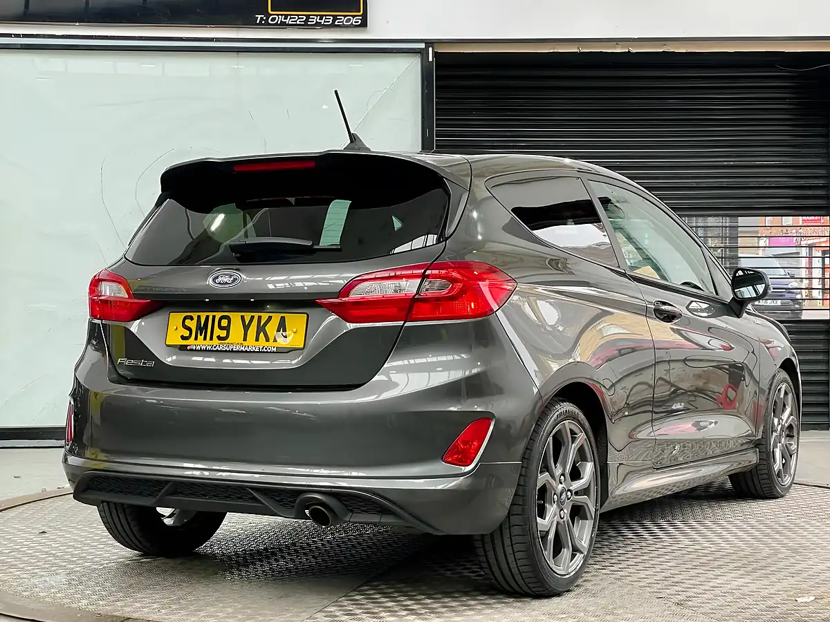 Used 2019 Ford Fiesta ST-Line Grey - Interior and Exterior details 4