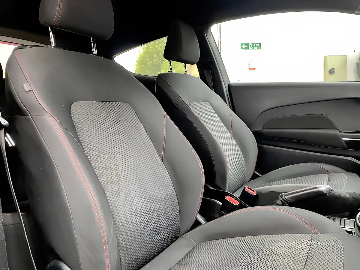 Used 2019 Ford Fiesta ST-Line Grey - Interior and Exterior details 7