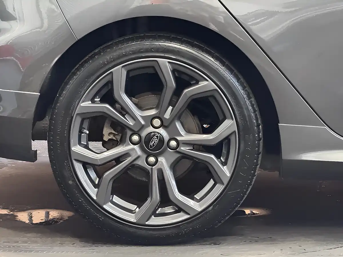 Used 2019 Ford Fiesta ST-Line Magnetic Grey - Interior and Exterior details 10