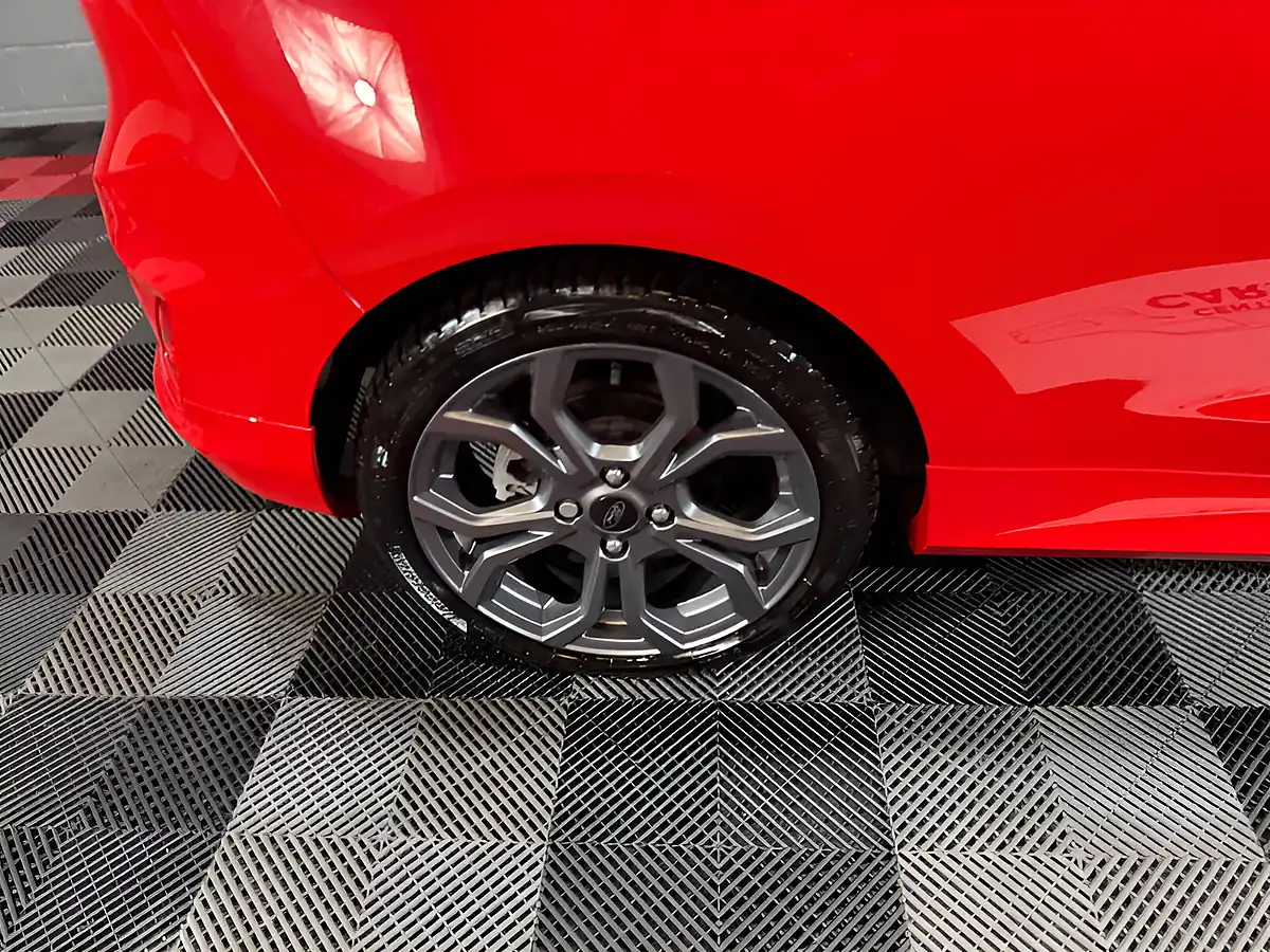 Used 2019 Ford Fiesta ST-Line Red - Interior and Exterior details 13