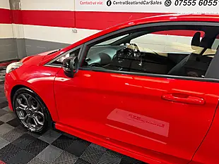 Used 2019 Ford Fiesta ST-Line Red - Interior and Exterior details 18