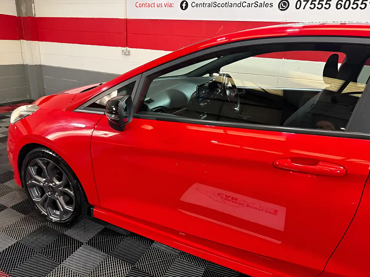 Used 2019 Ford Fiesta ST-Line Red - Interior and Exterior details 18