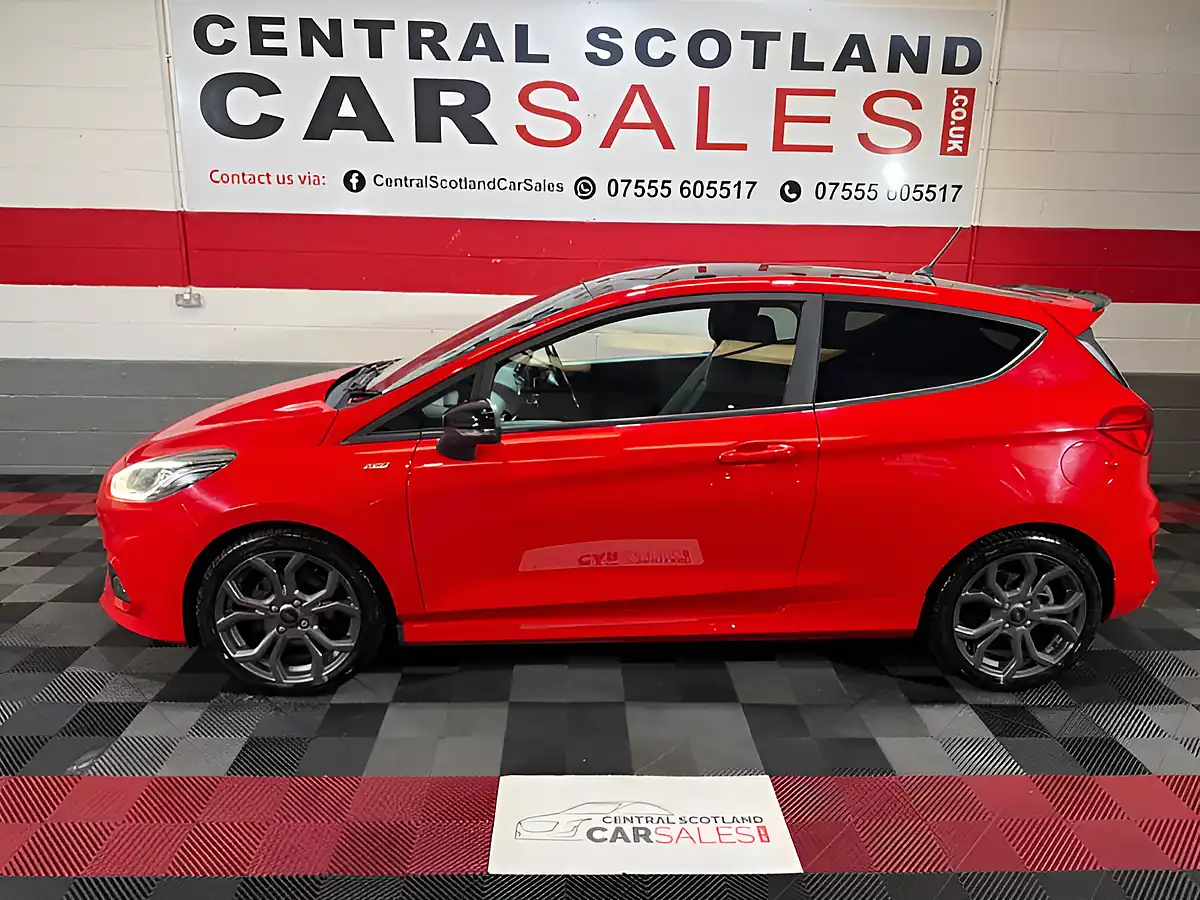 Used 2019 Ford Fiesta ST-Line Red - Interior and Exterior details 4