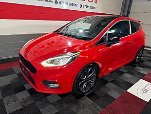 Used 2019 Ford Fiesta ST-Line Red - Interior and Exterior details 7