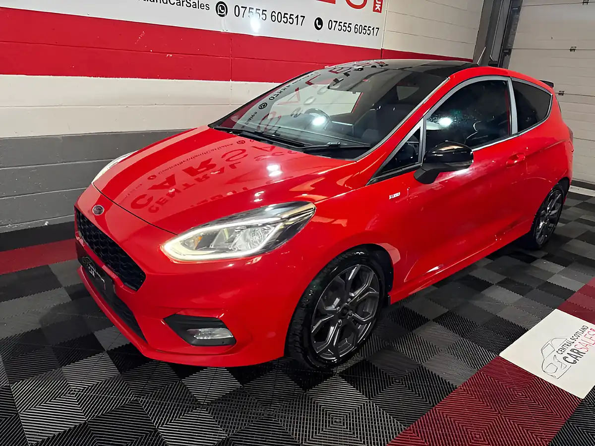 Used 2019 Ford Fiesta ST-Line Red - Interior and Exterior details 7