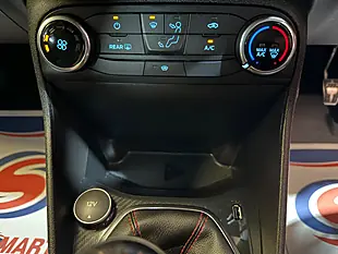 Used 2019 Ford Fiesta ST-Line Red - Interior and Exterior details 13
