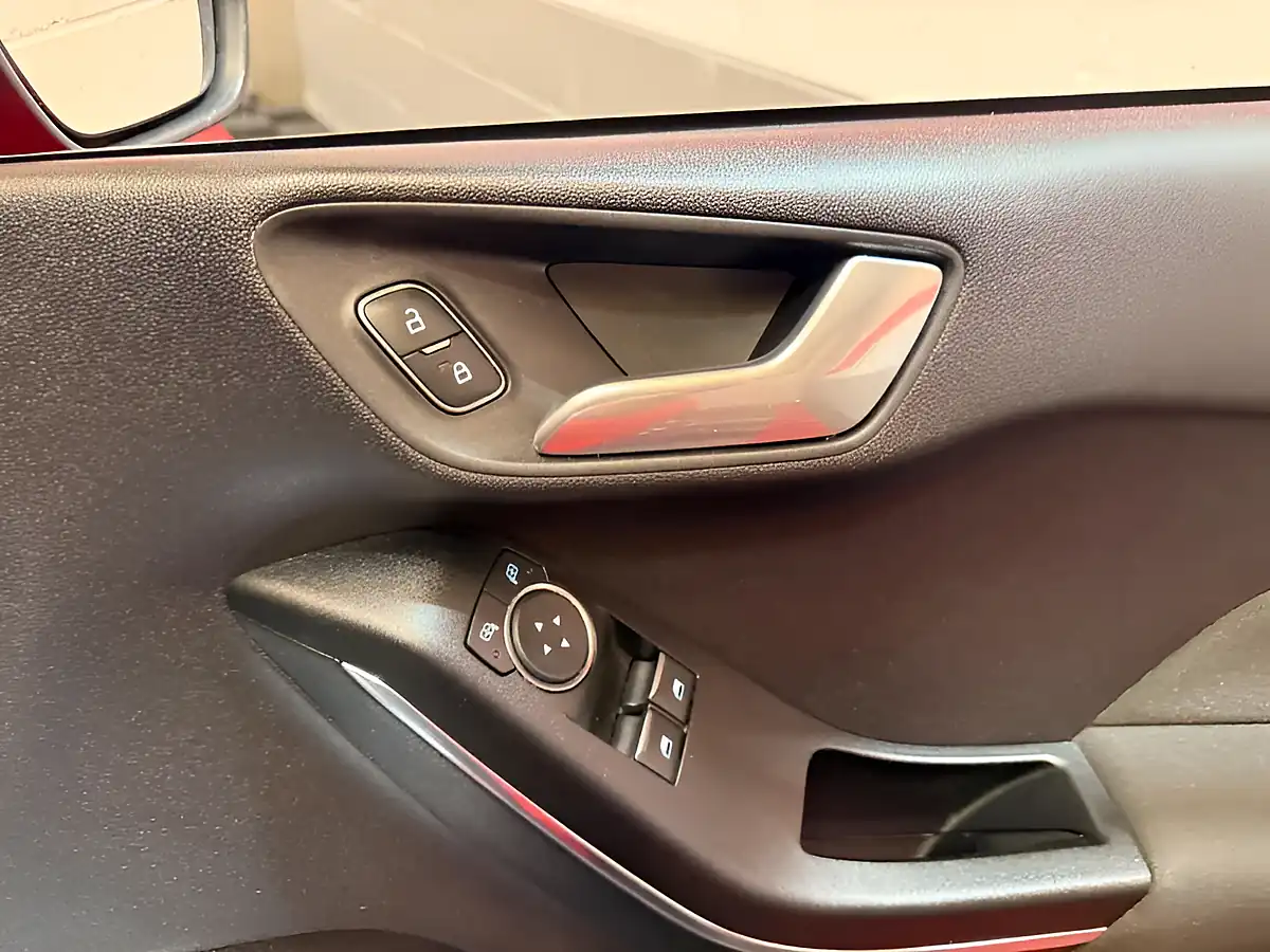 Used 2019 Ford Fiesta ST-Line Red - Interior and Exterior details 14