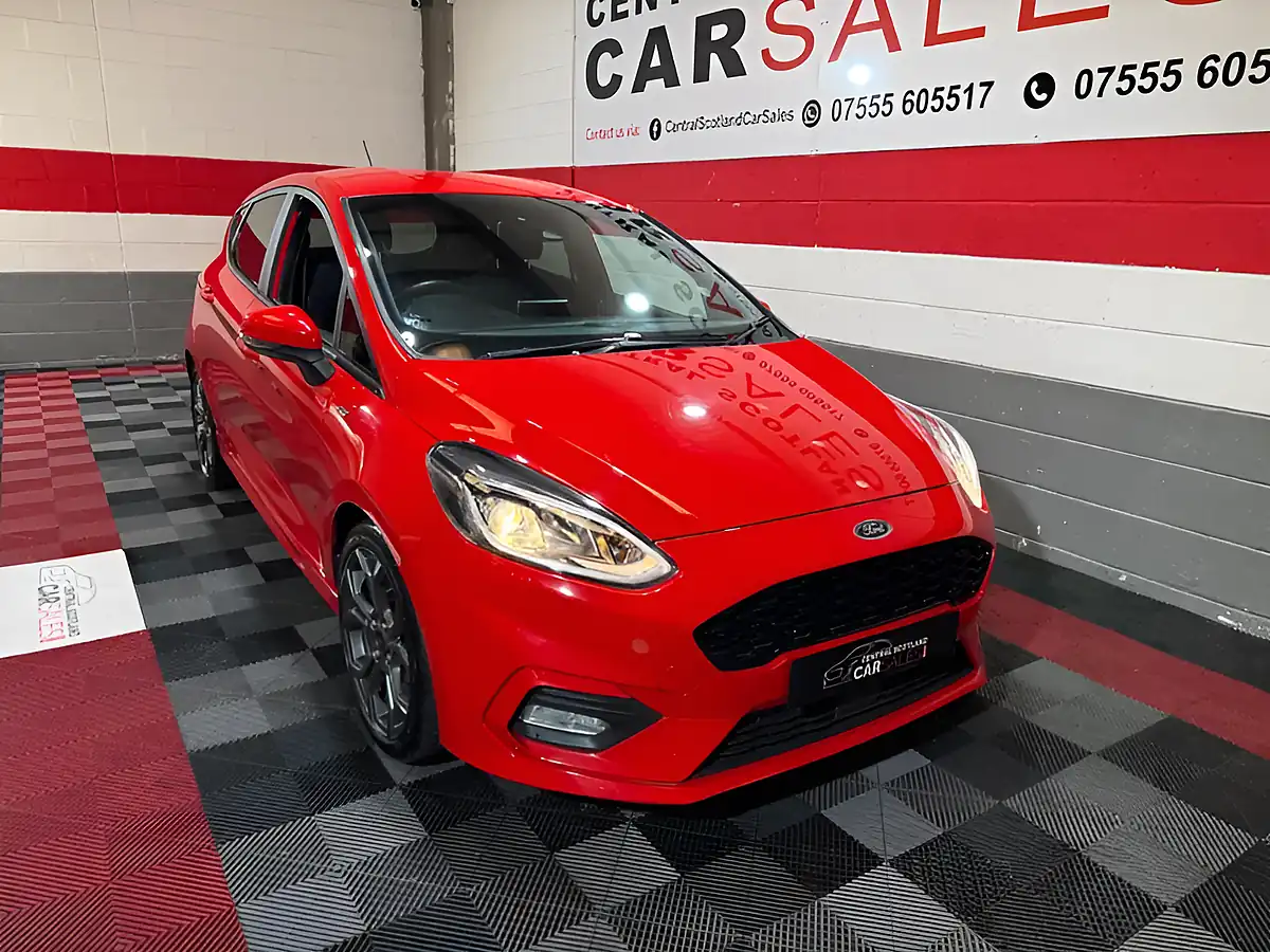 Used 2019 Ford Fiesta ST-Line Red - Interior and Exterior details 5