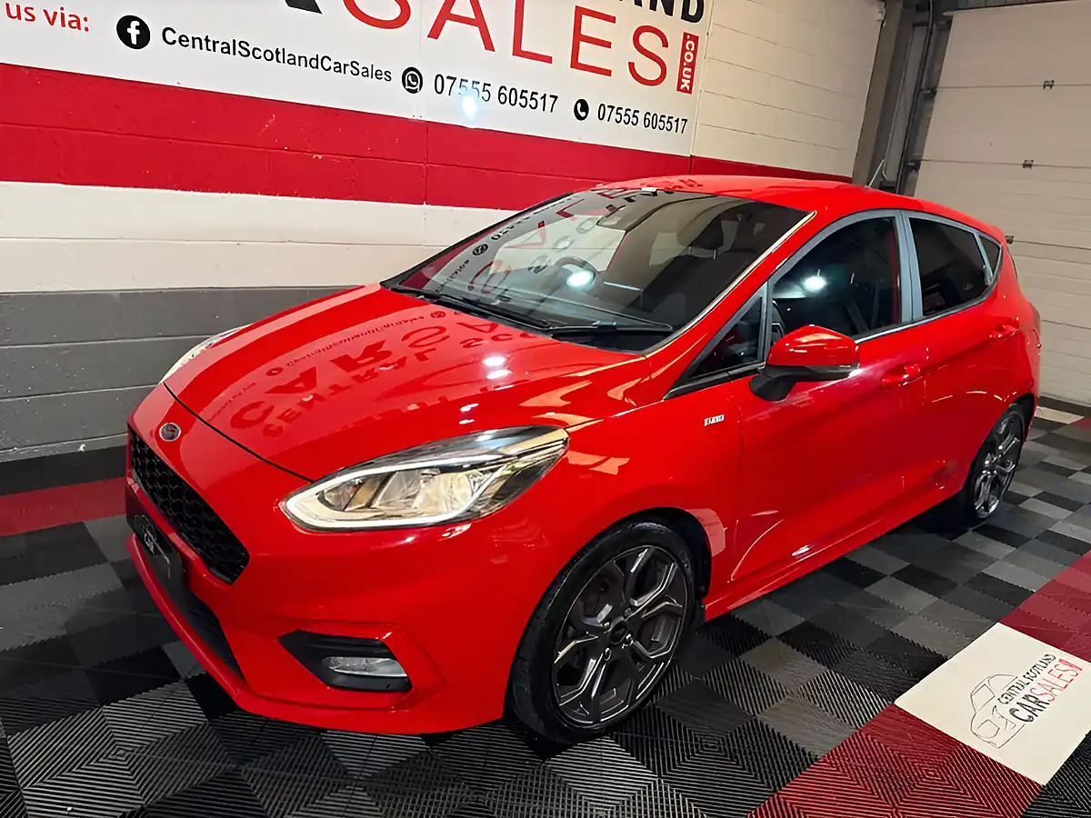 Used 2019 Ford Fiesta ST-Line Red - Interior and Exterior details 9