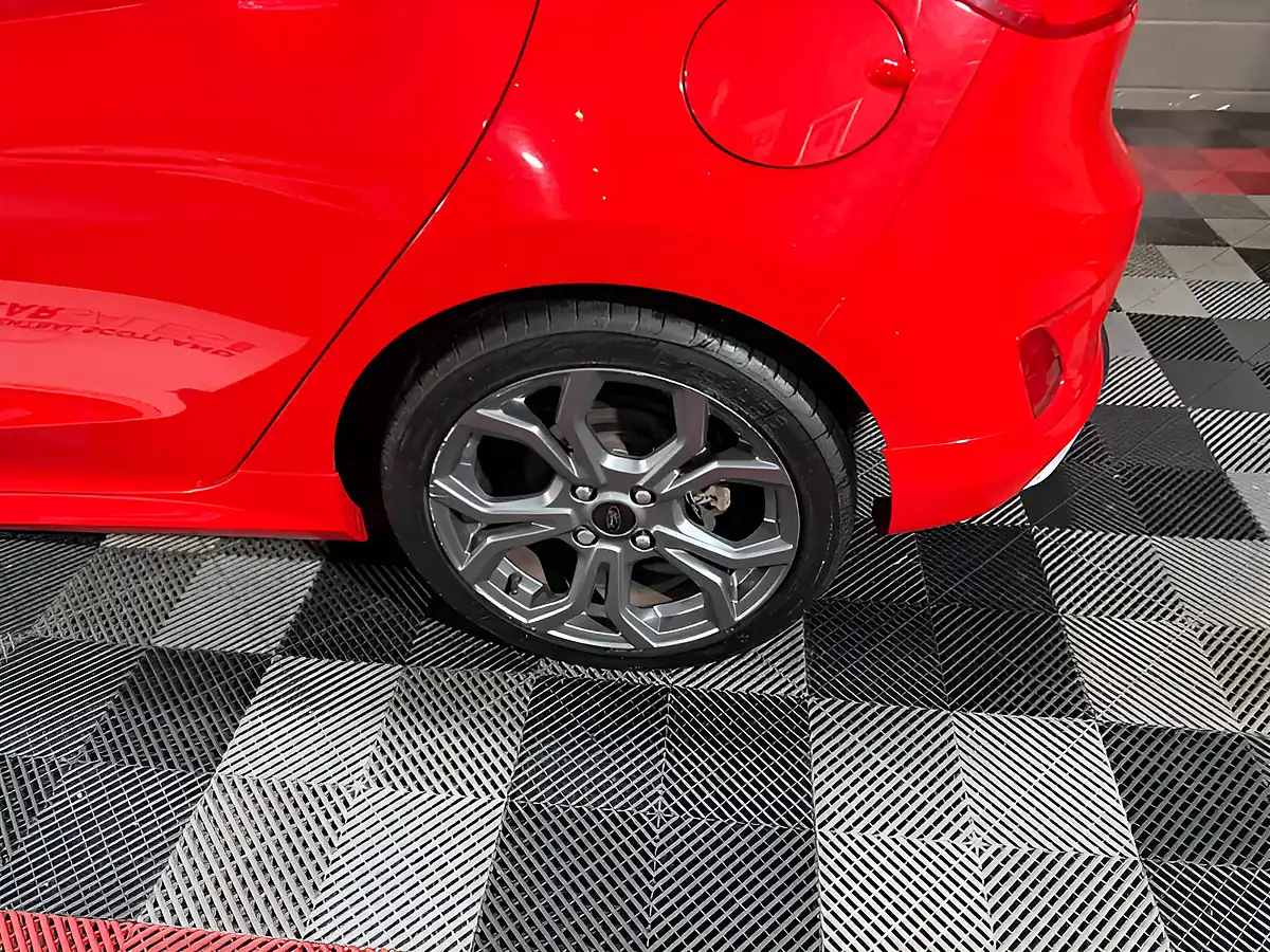 Used 2019 Ford Fiesta ST-Line Red - Interior and Exterior details 12