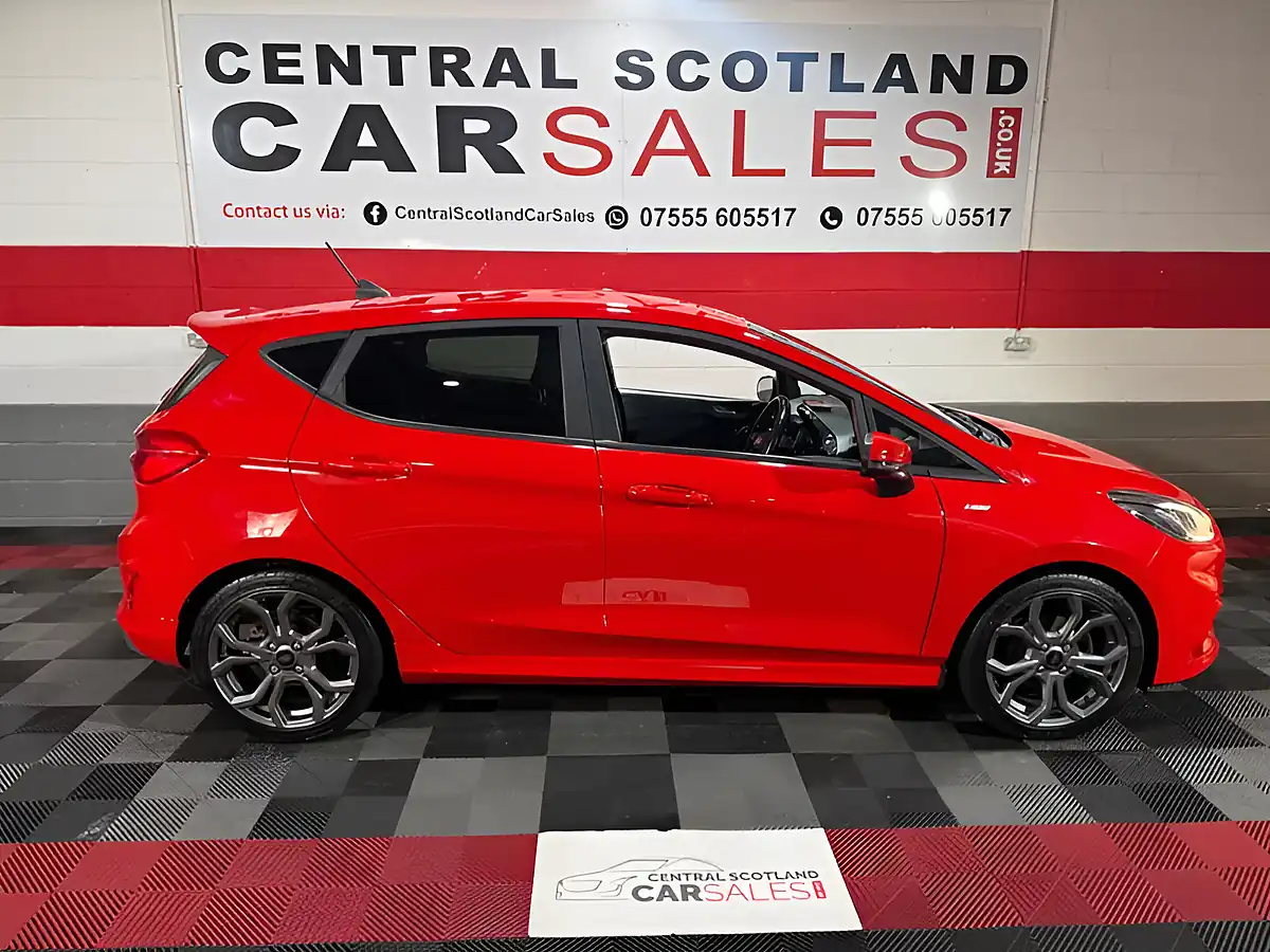 Used 2019 Ford Fiesta ST-Line Red - Interior and Exterior details 6