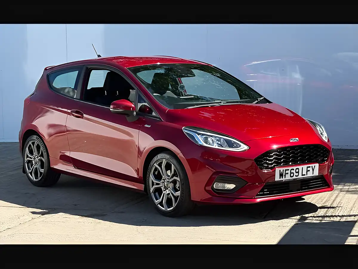 Used 2019 Ford Fiesta ST-Line Ruby Red - Front View