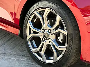 Used 2019 Ford Fiesta ST-Line Ruby Red - Interior and Exterior details 5