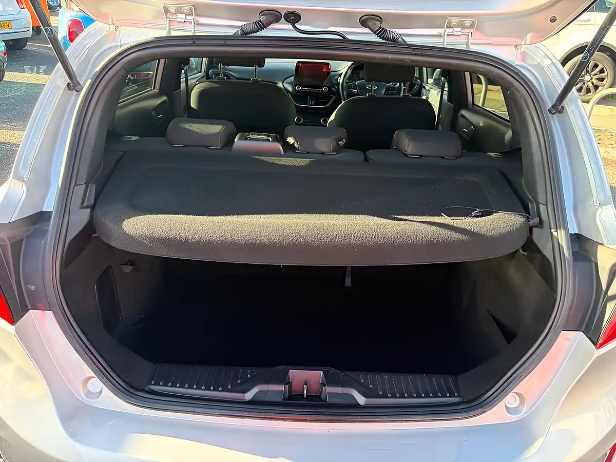 Used 2019 Ford Fiesta ST-Line Silver - Interior and Exterior details 10