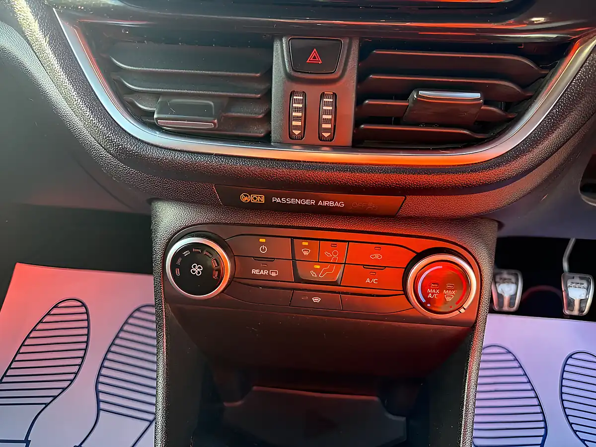 Used 2019 Ford Fiesta ST-Line Silver - Interior and Exterior details 15