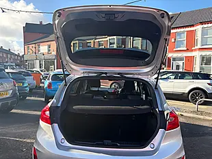 Used 2019 Ford Fiesta ST-Line Silver - Interior and Exterior details 18