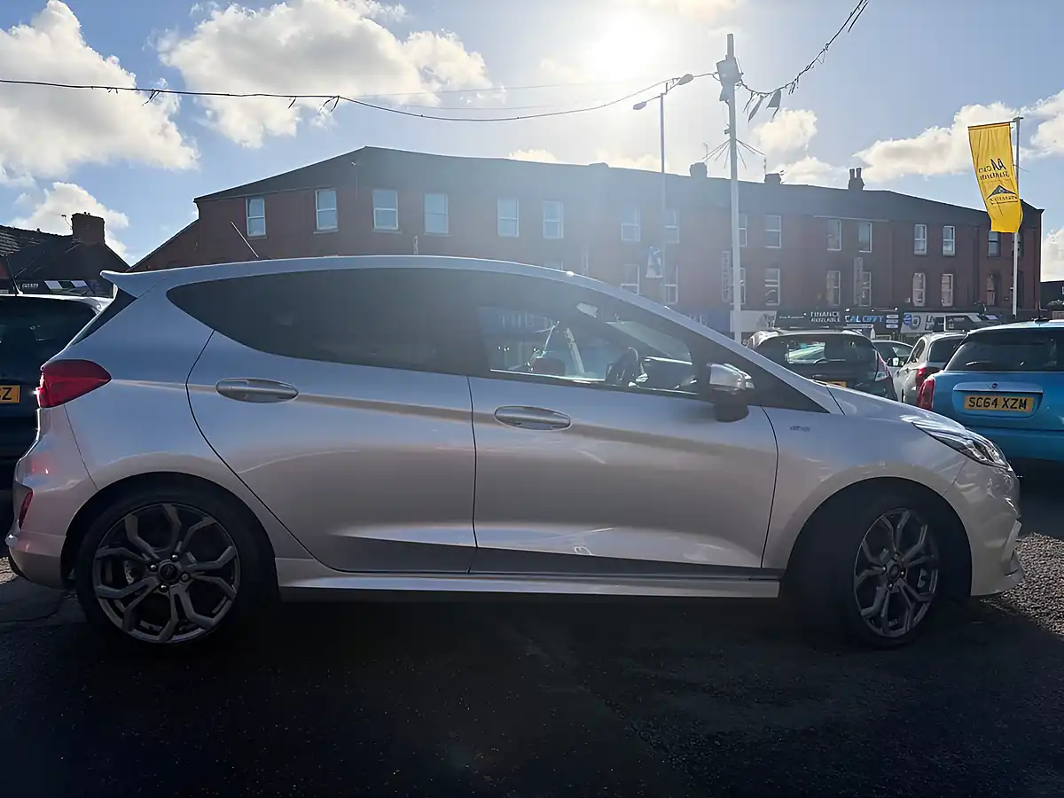 Used 2019 Ford Fiesta ST-Line Silver - Interior and Exterior details 7