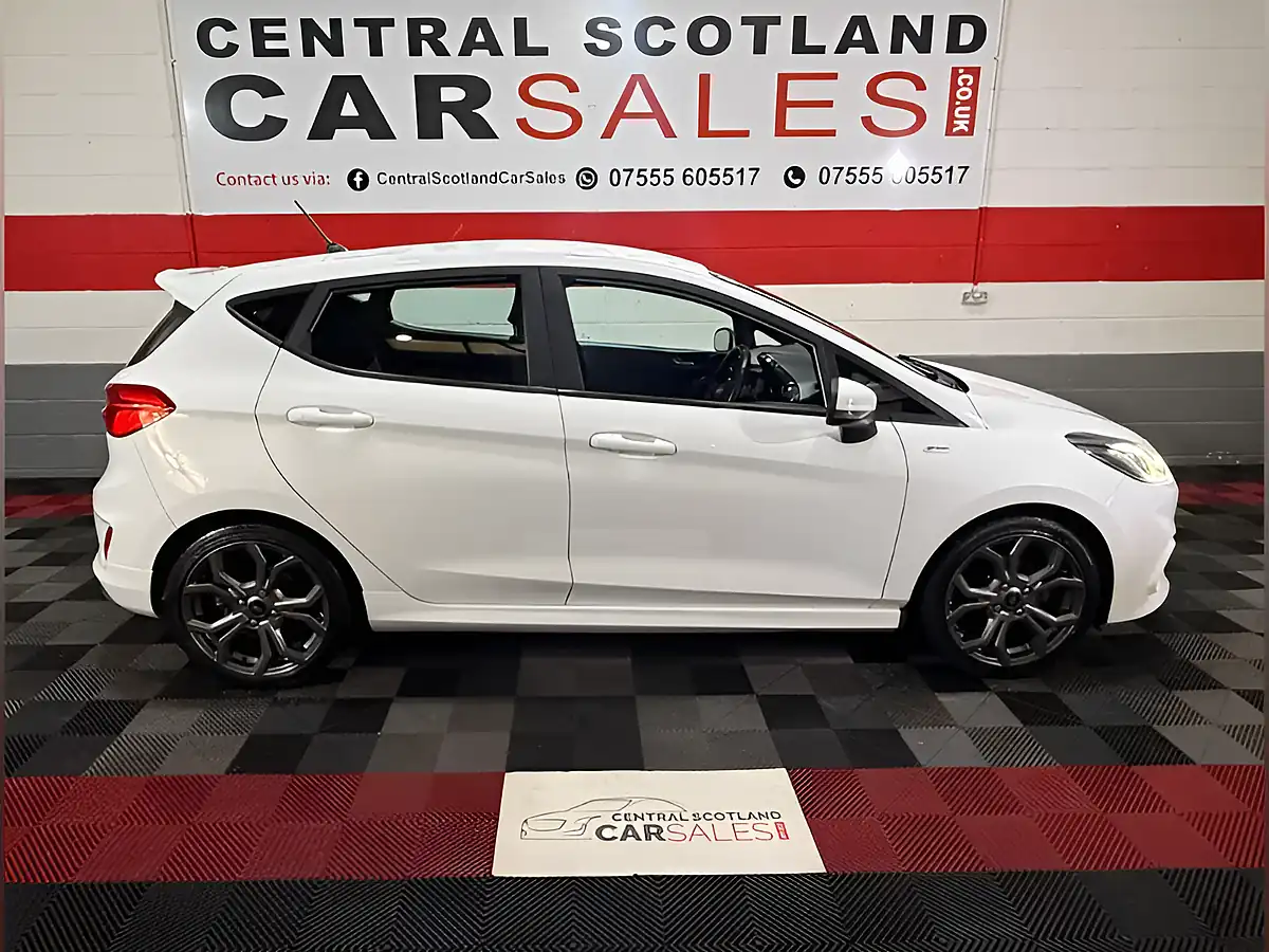 Used 2019 Ford Fiesta ST-Line White - Interior and Exterior details 12
