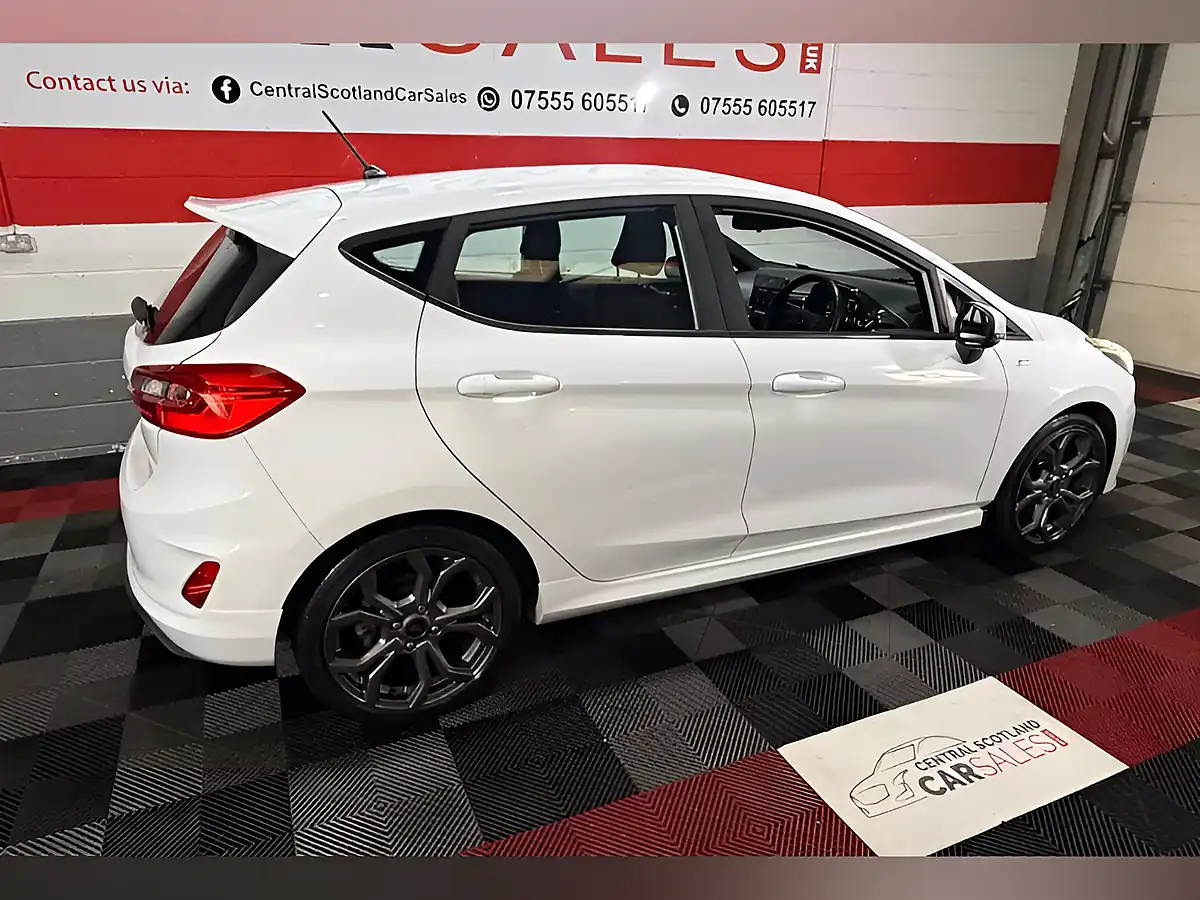 Used 2019 Ford Fiesta ST-Line White - Interior and Exterior details 13