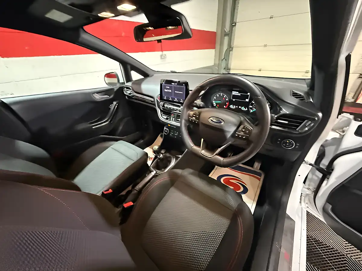 Used 2019 Ford Fiesta ST-Line White - Interior and Exterior details 17