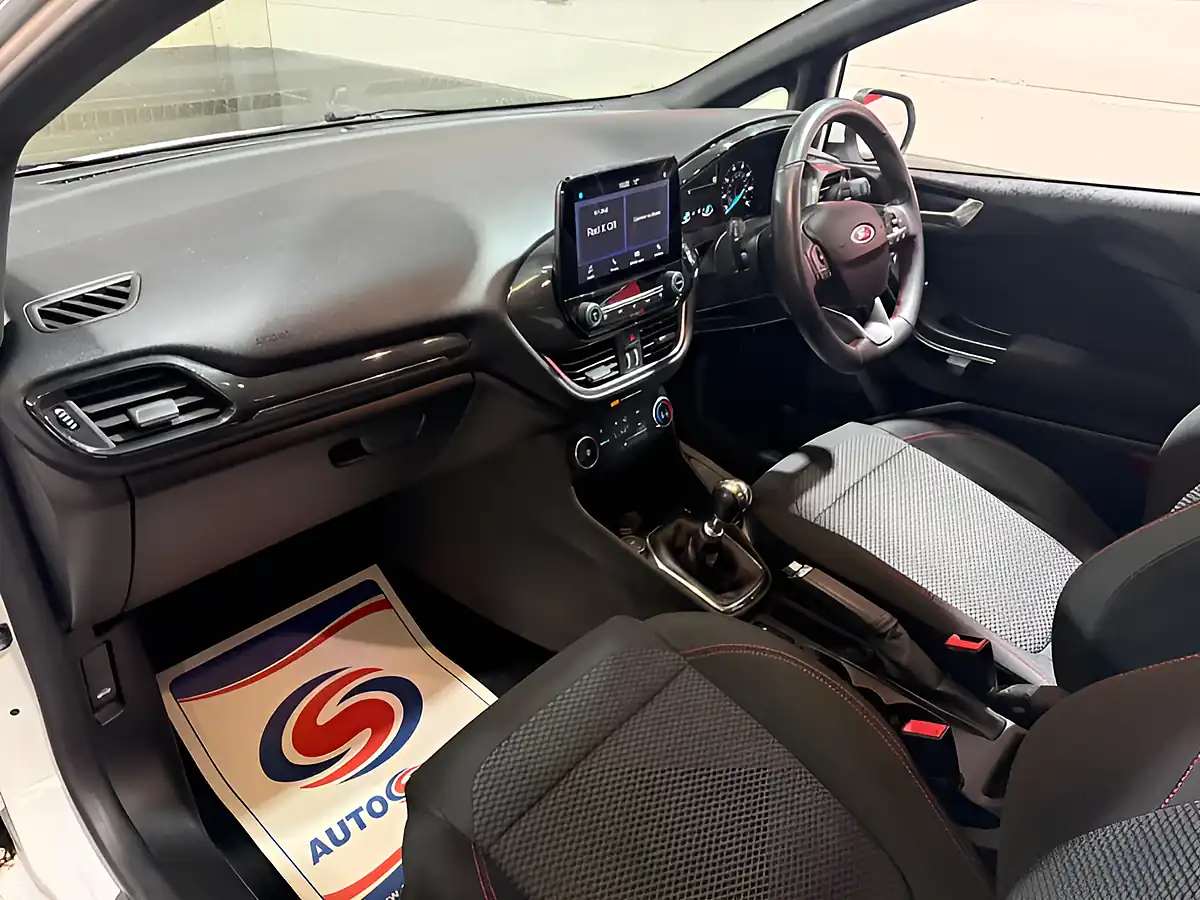 Used 2019 Ford Fiesta ST-Line White - Interior and Exterior details 18