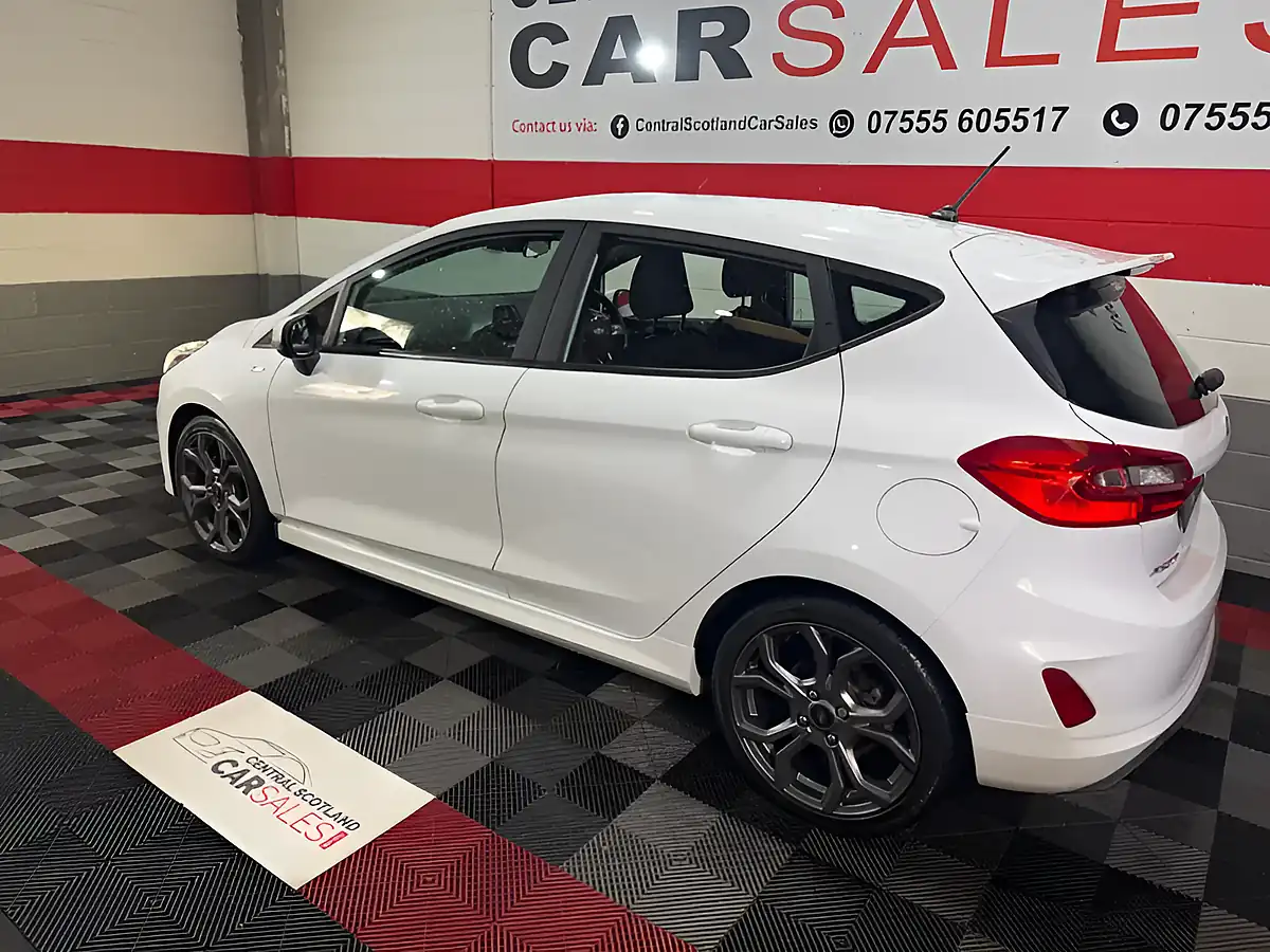 Used 2019 Ford Fiesta ST-Line White - Interior and Exterior details 7