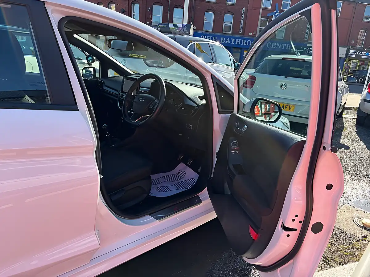 Used 2019 Ford Fiesta ST-Line White - Interior and Exterior details 10