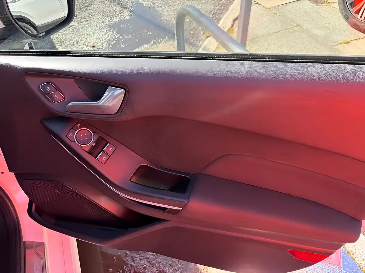 Used 2019 Ford Fiesta ST-Line White - Interior and Exterior details 11