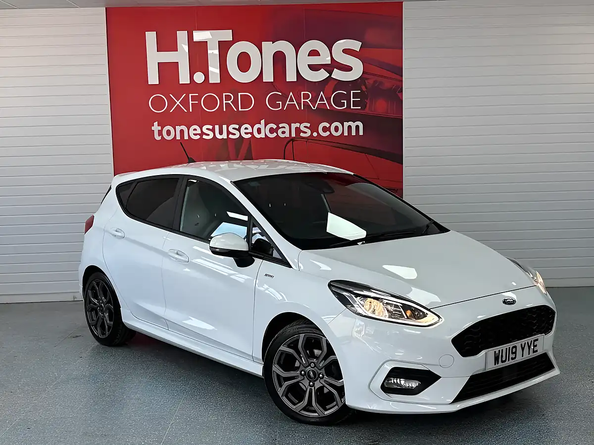 Used 2019 Ford Fiesta ST-Line White - Front View