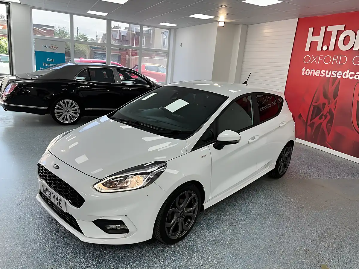 Used 2019 Ford Fiesta ST-Line White - Interior and Exterior details 11