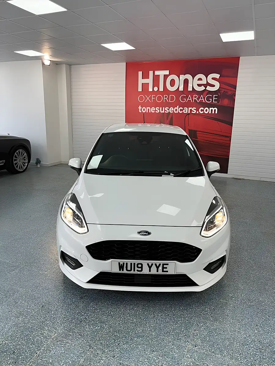 Used 2019 Ford Fiesta ST-Line White - Interior and Exterior details 13