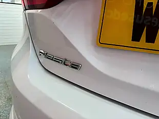 Used 2019 Ford Fiesta ST-Line White - Interior and Exterior details 19