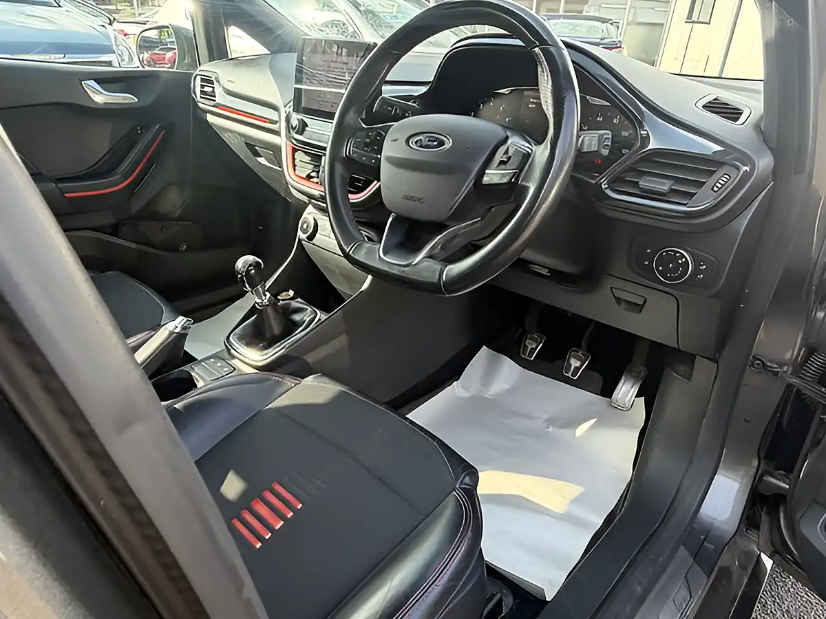 Used 2019 Ford Fiesta ST-Line X Grey - Interior and Exterior details 13