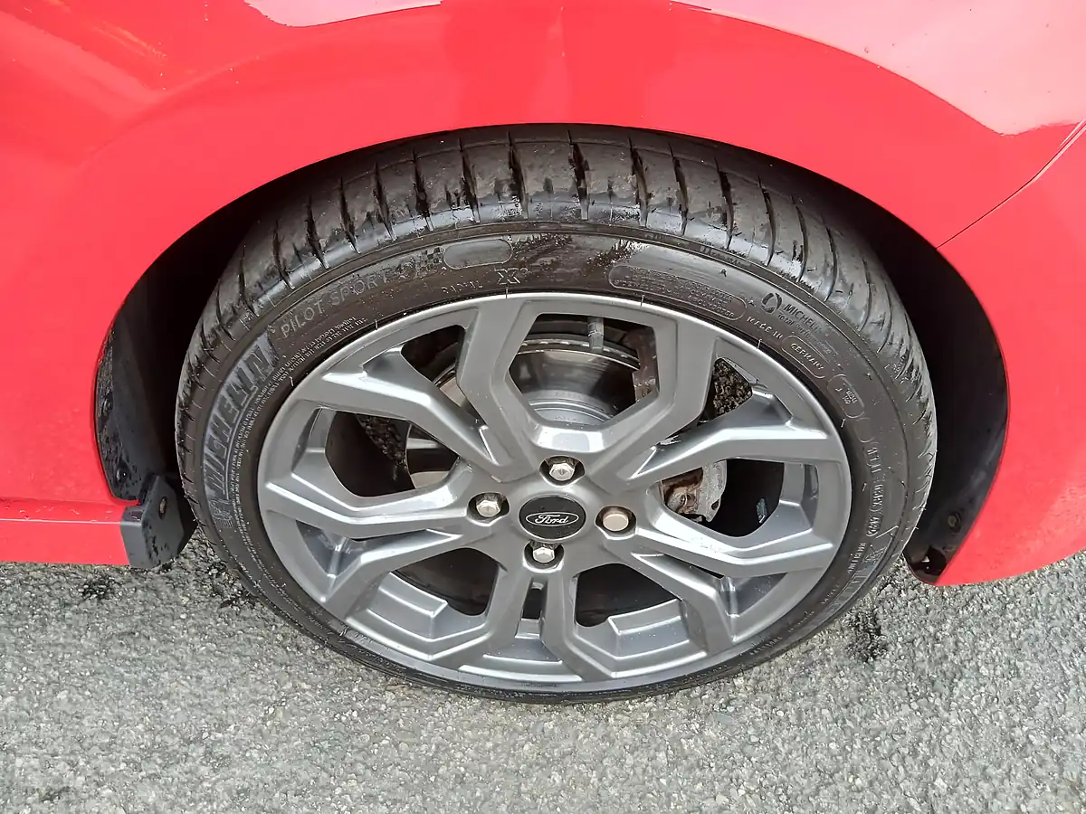 Used 2019 Ford Fiesta ST-Line X Red - Interior and Exterior details 6