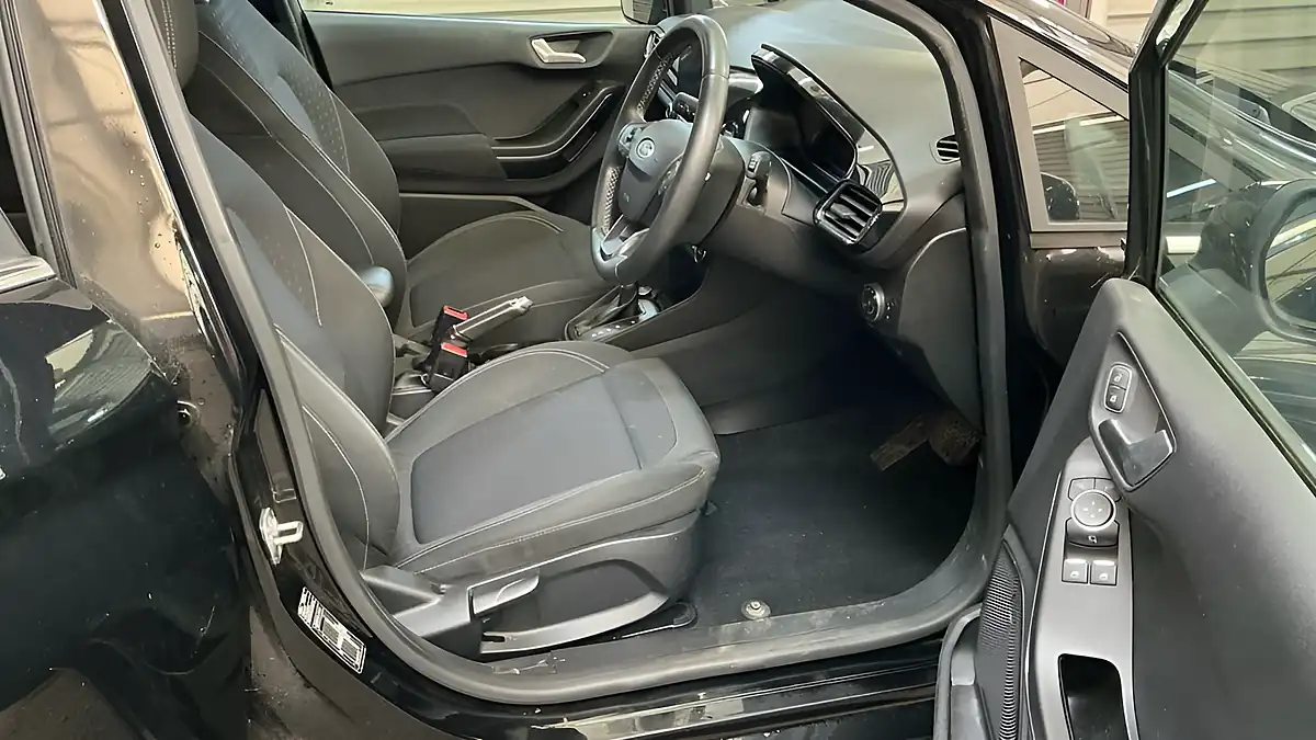 Used 2019 Ford Fiesta Titanium Black - Interior and Exterior details 5