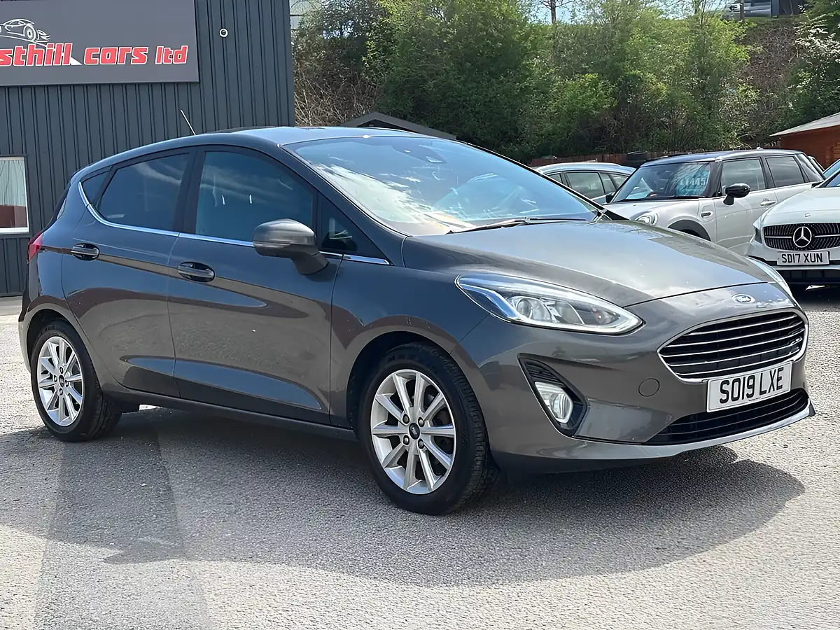Used 2019 Ford Fiesta Titanium Grey - Front View
